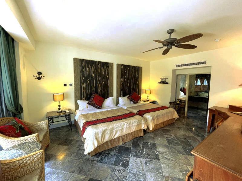 Swan Lake Villa Resort Nam Loan Ngoại thất bức ảnh
